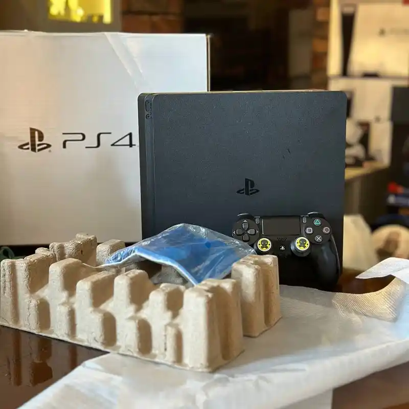 PS4 Slim 1TB  اکانتی کارکرده